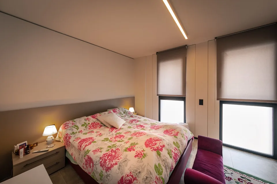 RIVA SAN VITALE - AFFITTASI APPARTAMENTO ARREDATO CON AMPIO TERRAZZO (Rif. 106)