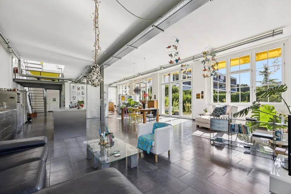 Loft unico con area circostante
