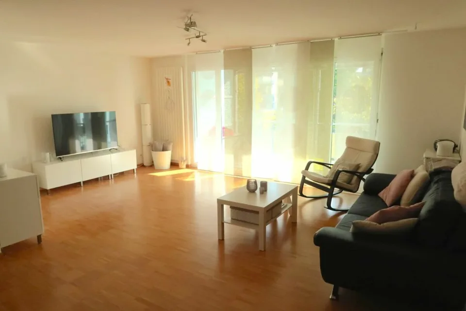 Helle 4.5-Zimmer-Familien-Wohnung