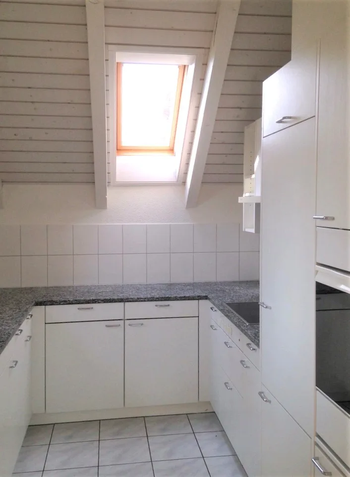 Charmant appartement maisonnette de 5,5 pièces à Neerach – Situation calme avec une vue magnifique