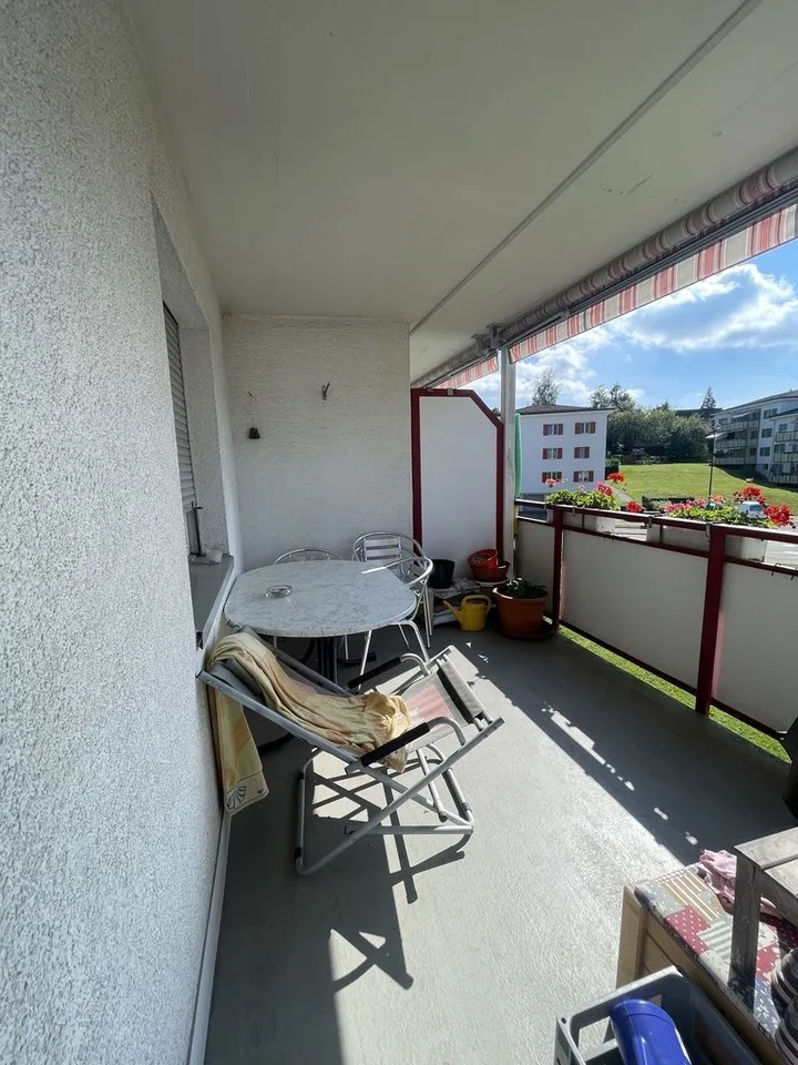 Appartamento di 4 camere in Burgstr. 59 a Uster, limitato fino al 30.09.2027