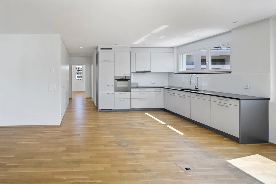 Moderne Wohnoase mit grosser Terrasse und viel Licht