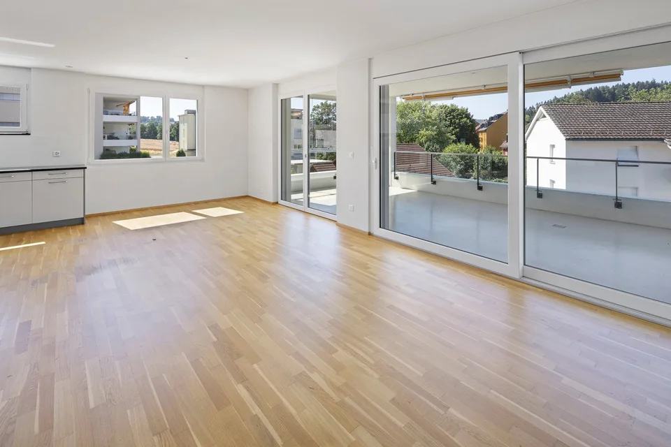 Moderne Wohnoase mit grosser Terrasse und viel Licht