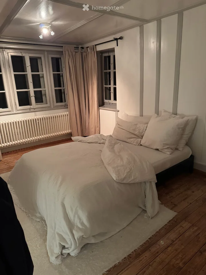 Charming 4.5-room maisonette apartment in historic old building – Zollikon