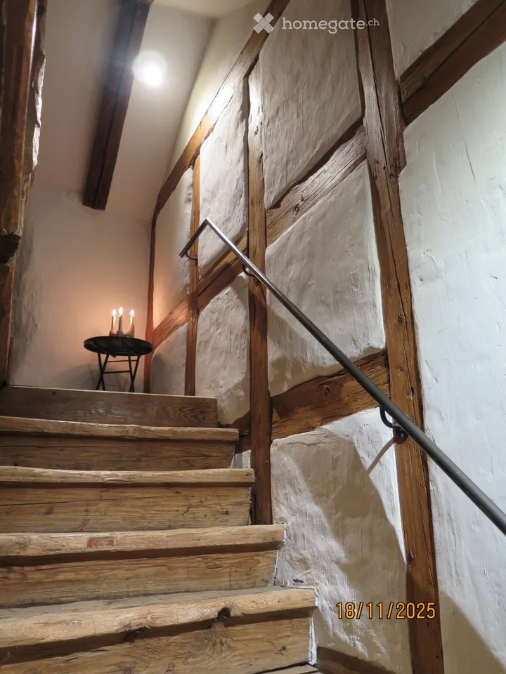 Charming 4.5-room maisonette apartment in historic old building – Zollikon