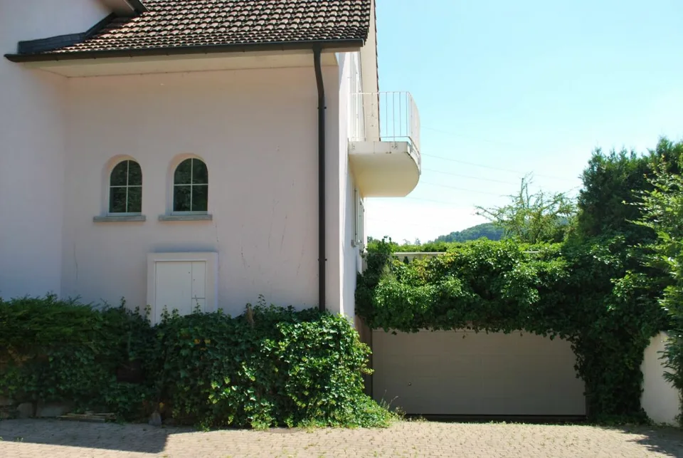 Exklusive 8-Zimmer Villa mit Pool