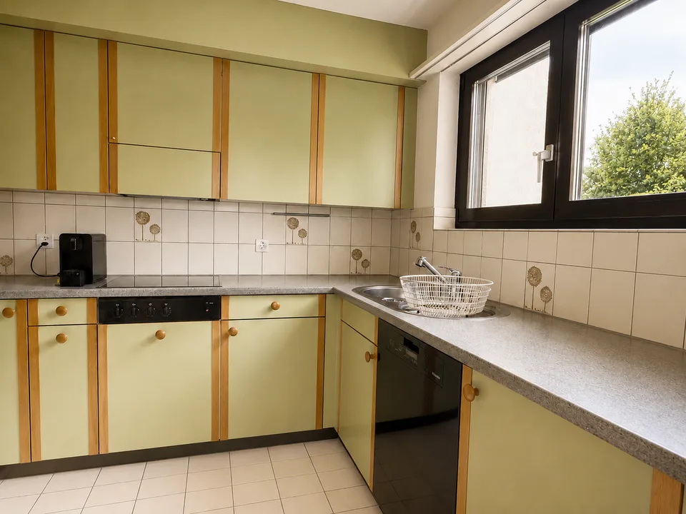 Sonnige 6.5-Zimmer-Gartenwohnung in parkähnlicher Umgebung