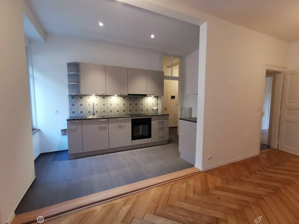 Bel appartement rénové près du parc municipal