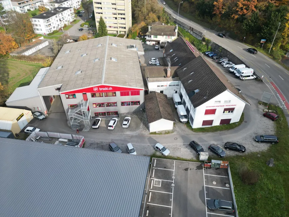 Gewerbezentrum Wöschnau: Lagerraum zu vermieten