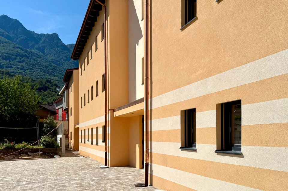 DIRECTEMENT DU PROMOTEUR - Giubiasco - Piazza Grande