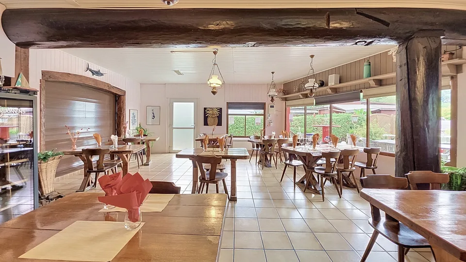 Opportunité rare : café-restaurant proche du lac à Cheyres / FR – photo 11 sur 13