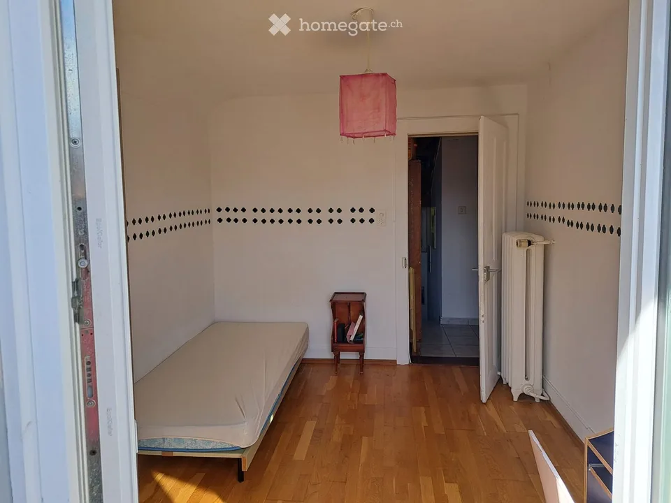 Chambre meublée à Lausanne /Furnished Room in Central Lausanne