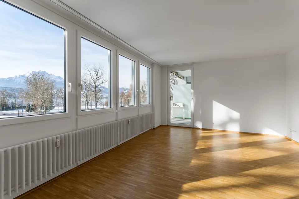 Charming 2 ½-room apartment in a sought-after location near the lake
