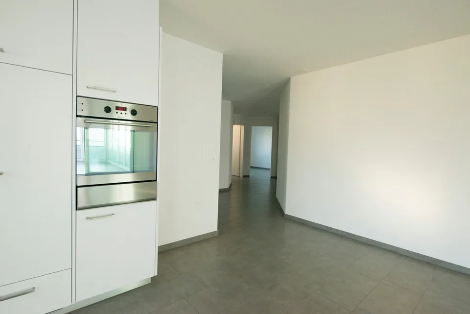 Moderne 3.5-Zimmer-Gartenwohnung mit grossem Sitzplatz