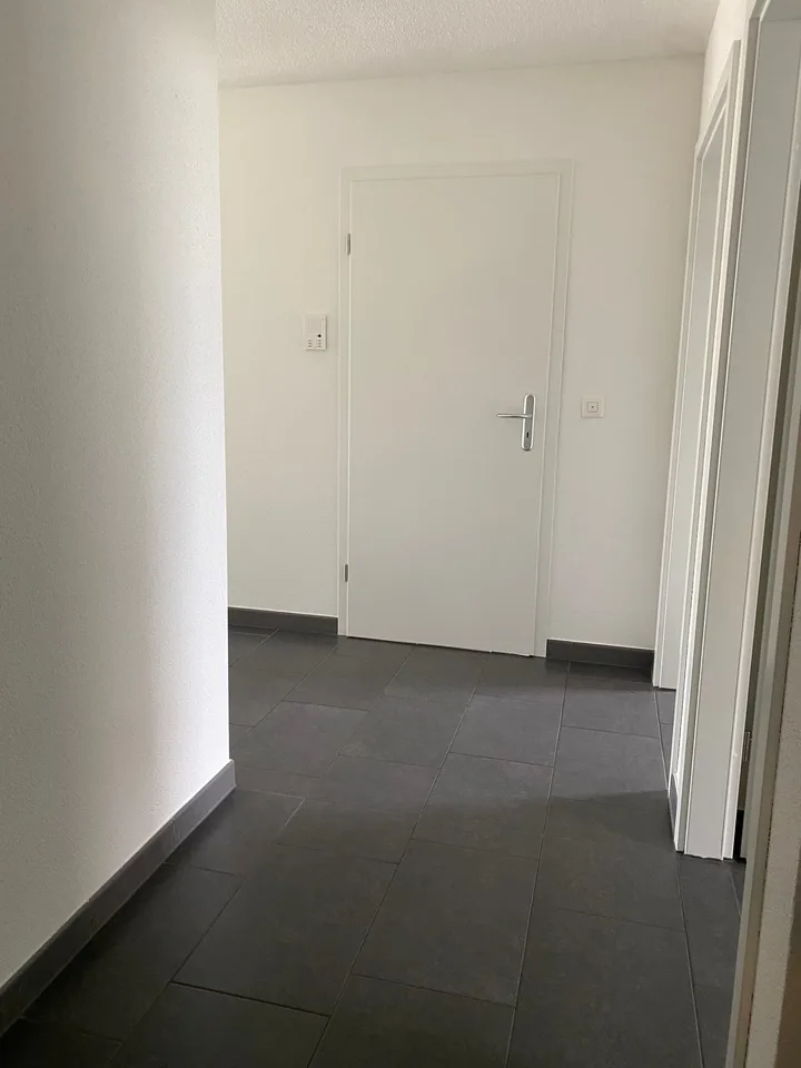 Schöne 3,5-Zimmerwohnung mit grossem, gedeckten Balkon
