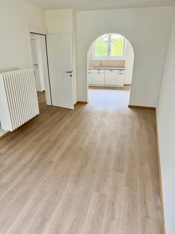 Zentrale und ruhige 2.5-Zimmerwohnung im Erdgeschoss