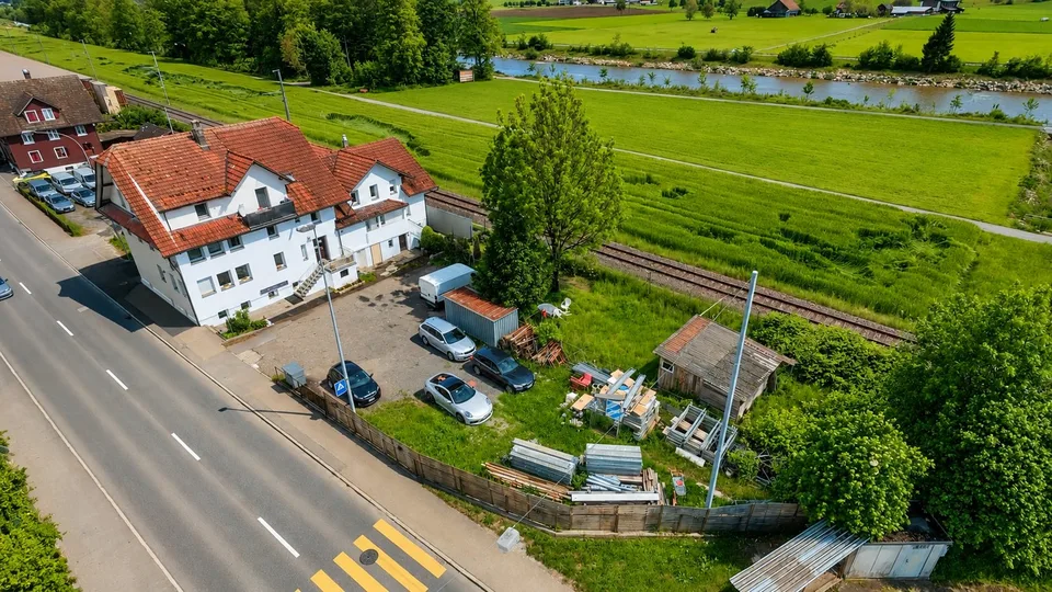 COMPLETAMENTE AFFITATO CON RISERVA DI TERRENO EDIFICABILE (ZONA DI LAVORO III)
