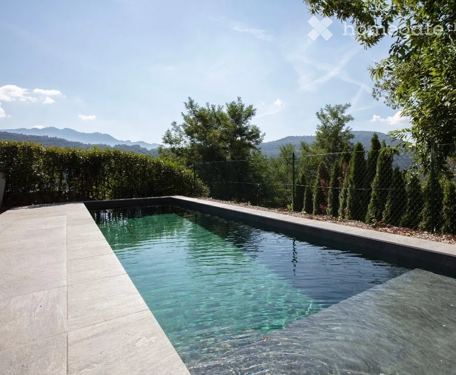 Privater Zugang, Garten- & Pool-Wohnung