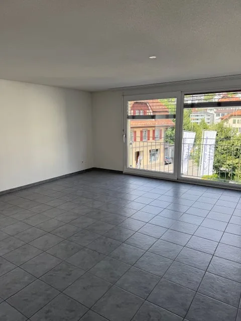 Appartement lumineux 4.5 pièces avec vue sur les montagnes et balcon à Toffen
