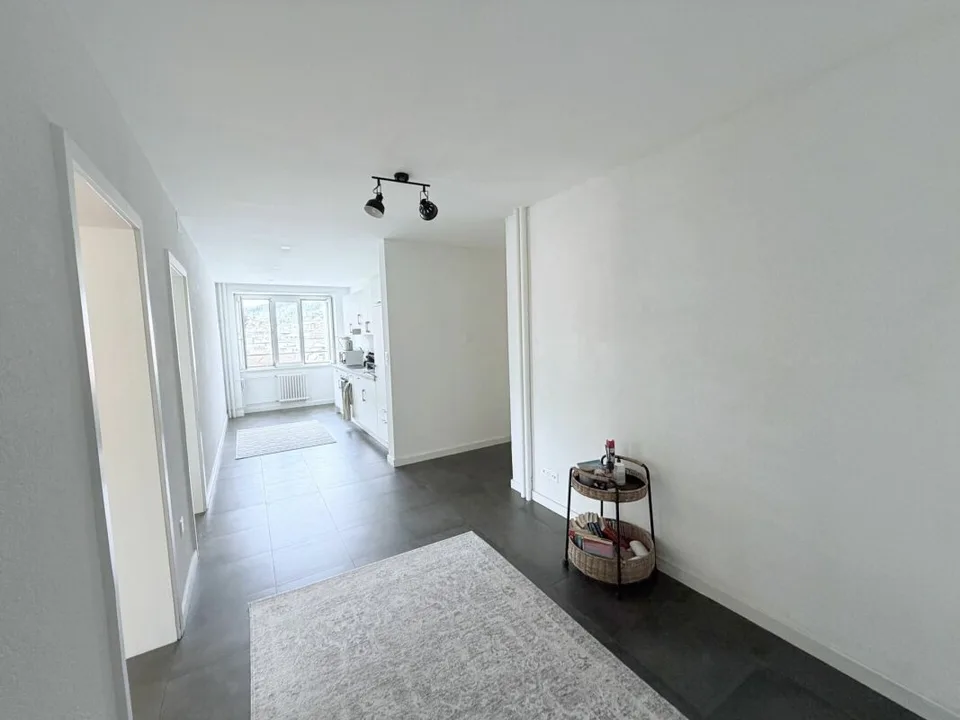 Geräumig! 2.5-Zimmer-Wohnung mit Balkon