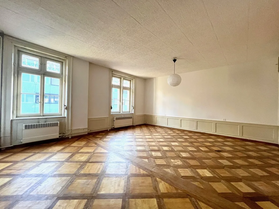 Grand appartement 1.5 pièces dans le centre-ville