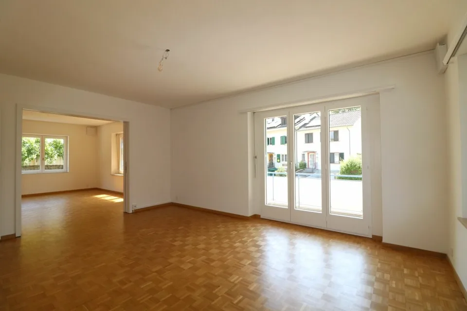 Zwischen Wasserturm Bruderholz und Bahnhof SBB - schöne 3-Zimmerwohnung auf dem Bruderholz (ideal für Singles oder Paare)