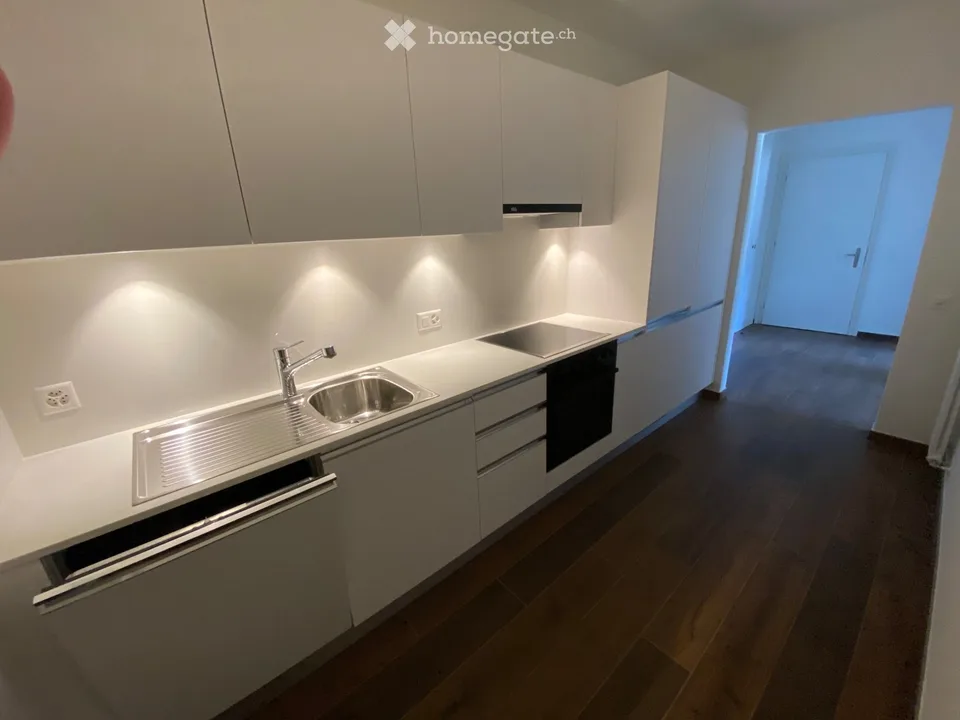 Affittasi da novembre 3.5 locali vicinanze lago. NO fumatori