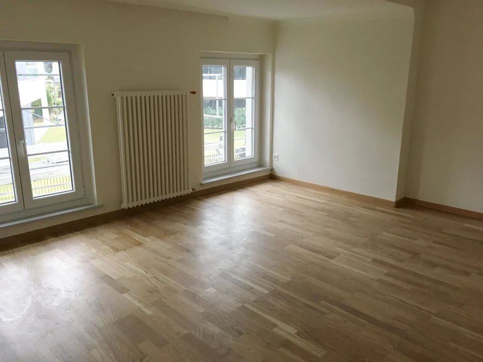 Appartamento di 3 locali luminoso con balcone a Steinach