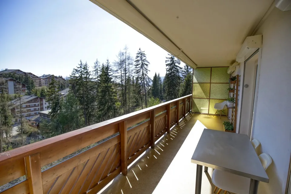 Superbo appartamento luminoso di 2,5 stanze nel centro di Crans – foto 11 di 12
