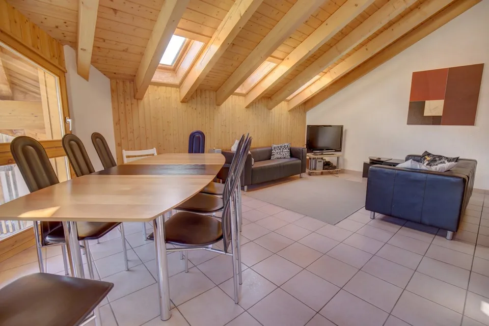 Bright duplex in the center of Nendaz Station!