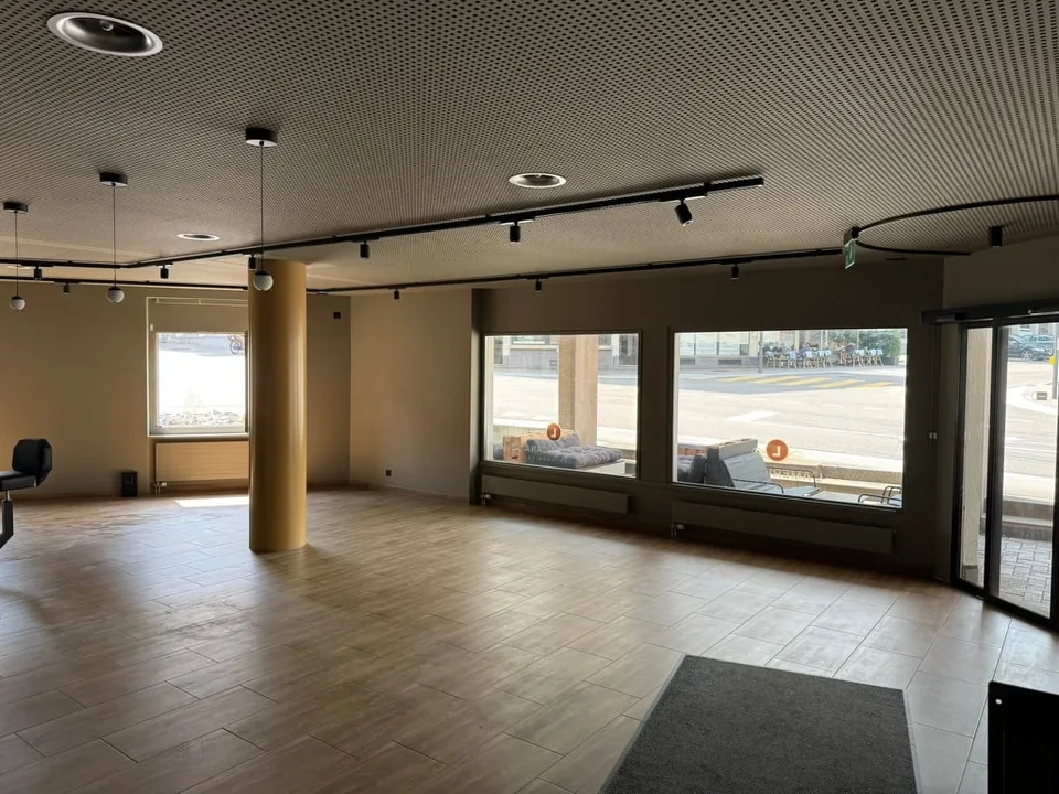 Restaurant spacieux dans un excellent emplacement – 350 m² incluant jardin d'hiver et espace extérieur – photo 7 sur 13