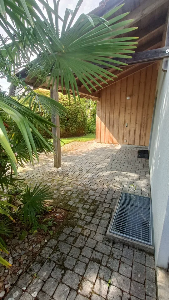 Charmant appartement en bande de 6,5 pièces avec cheminée à Wetzikon ZH