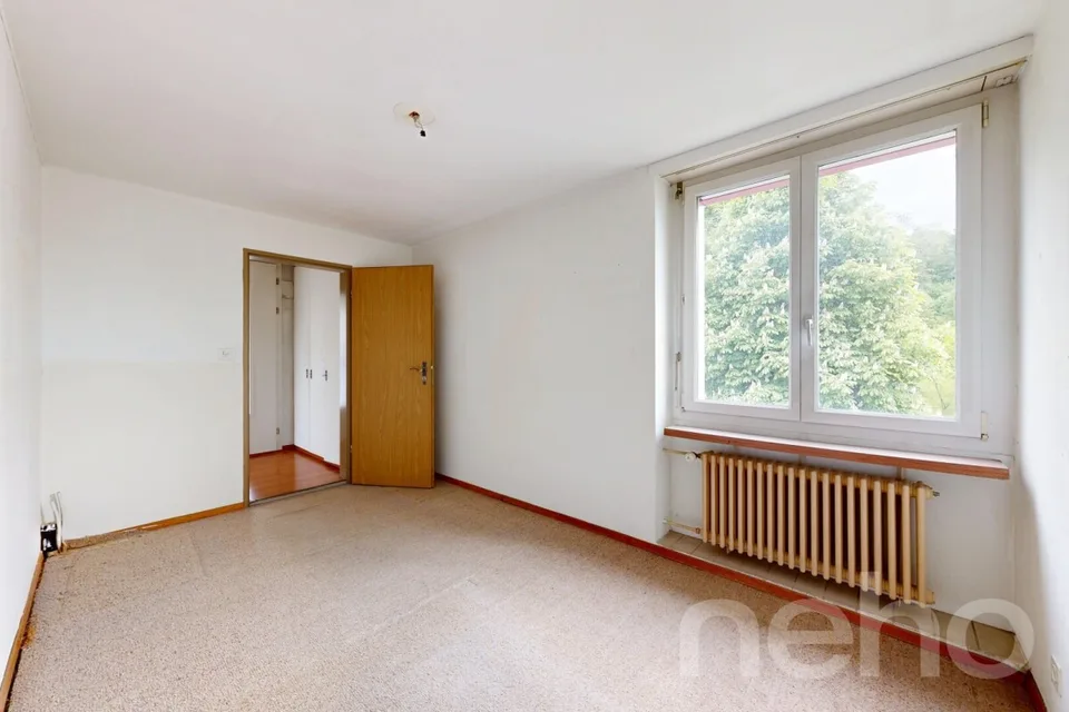 Appartamento 4,5 locali con balcone a sud e grande potenziale a Effretikon