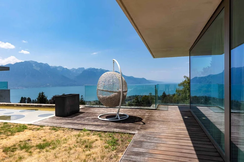 Außergewöhnliche Wohnung mit Panoramablick auf die Alpen und den Genfersee