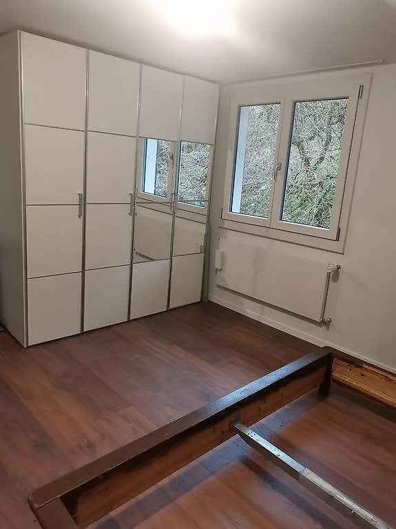 Camera in condivisione in una casa residenziale di lusso - collegamento ai trasporti pubblici per Lucerna