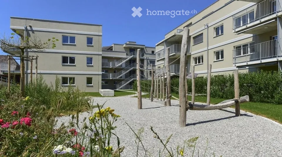 Recherche de sous-locataire pour un appartement de 3,5 pièces au rez-de-chaussée avec terrasse