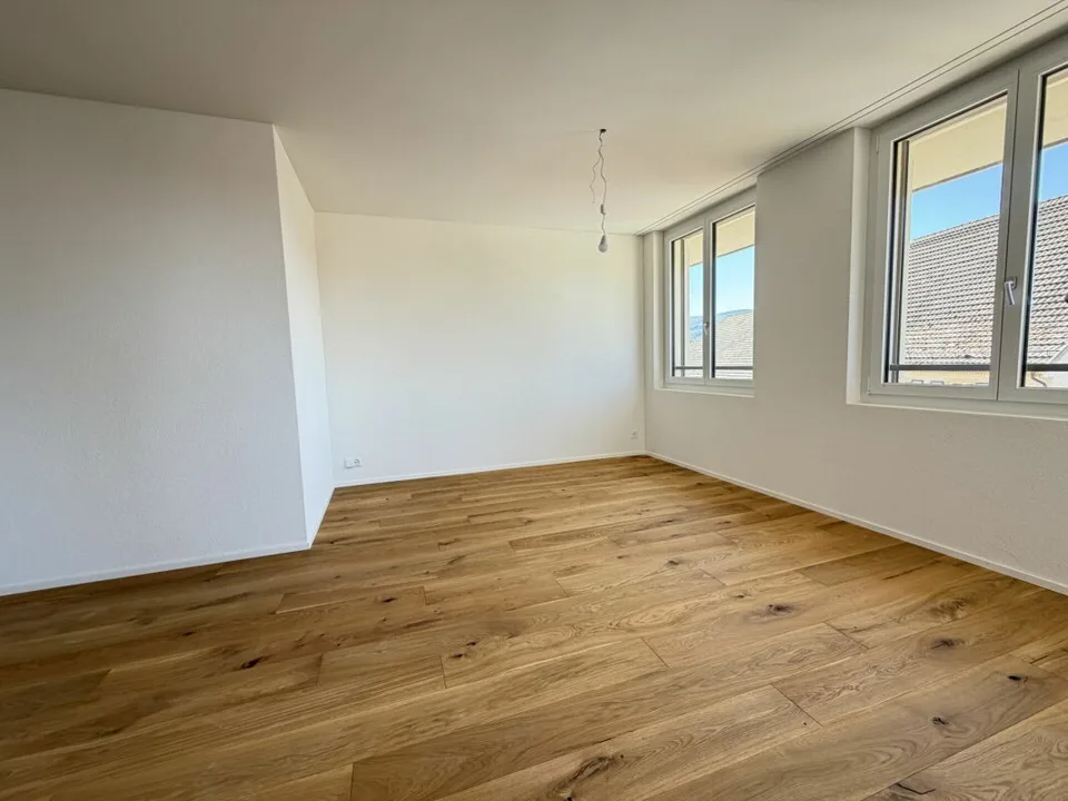 Appartamento di 4,5 locali nuovo al 1° piano con parcheggio sotterraneo – foto 6 di 13