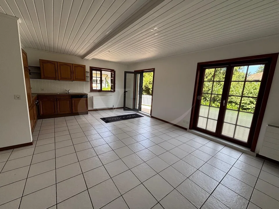 Ch. des Marais 3A, Semi-detached villa with terrace and parking space