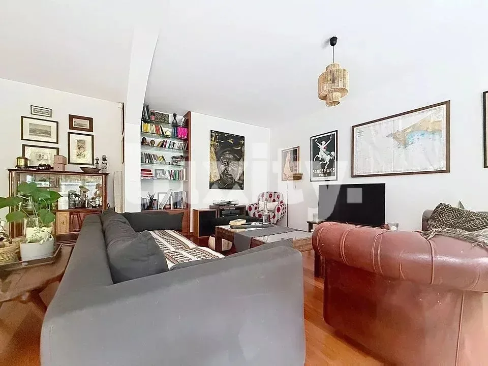 Schönes Apartment mit Balkon