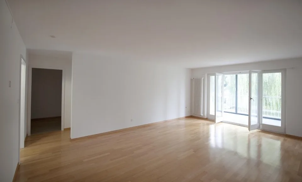 Ihre grosszügige Wohnung in grüner Umgebung!