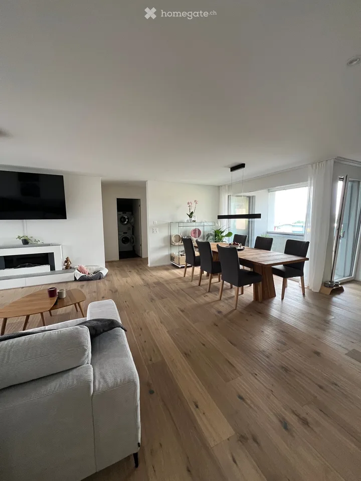 Nachmieter für ruhige  4 1/2 Zimmer Wohnung gesucht