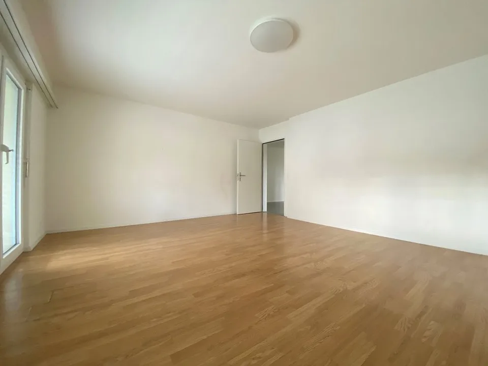 Helle 3-Zimmer-Wohnung mit sonnigem Balkon!