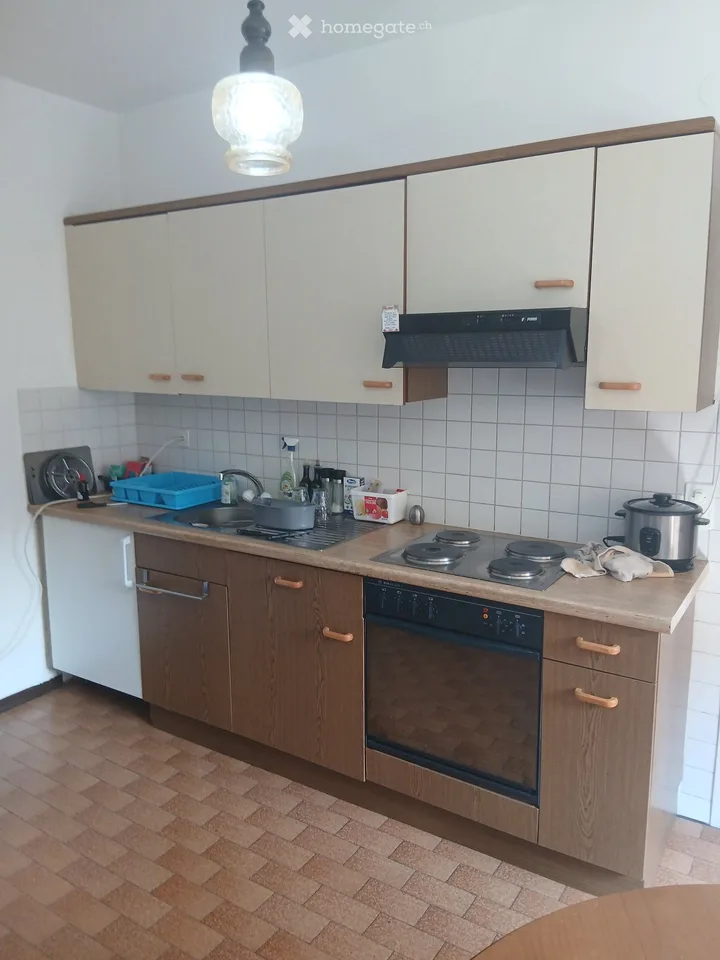 Ich suche einen Nachmieter, 2.5-Zimmer-Wohnung mit Balkon