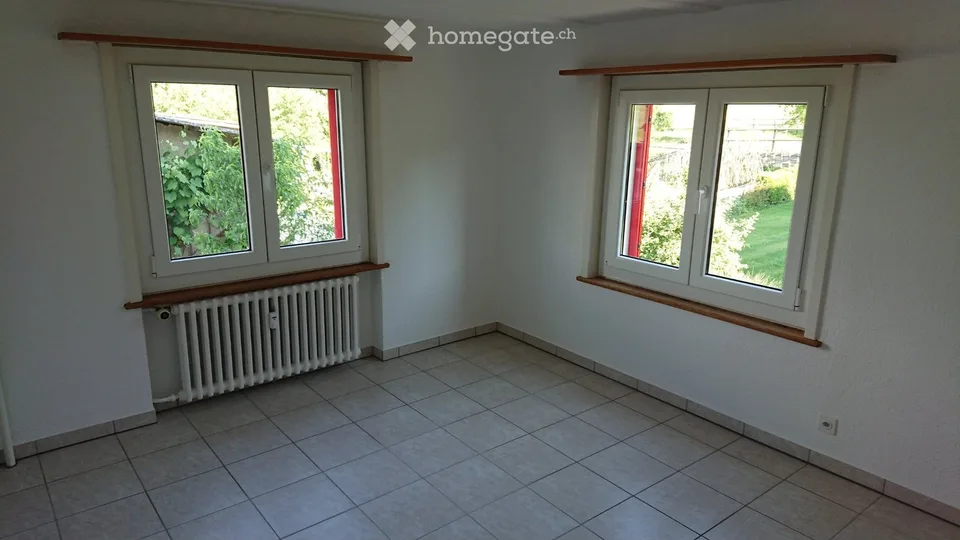 Ruhige 4.5-Zi. Wohnung im Grünen