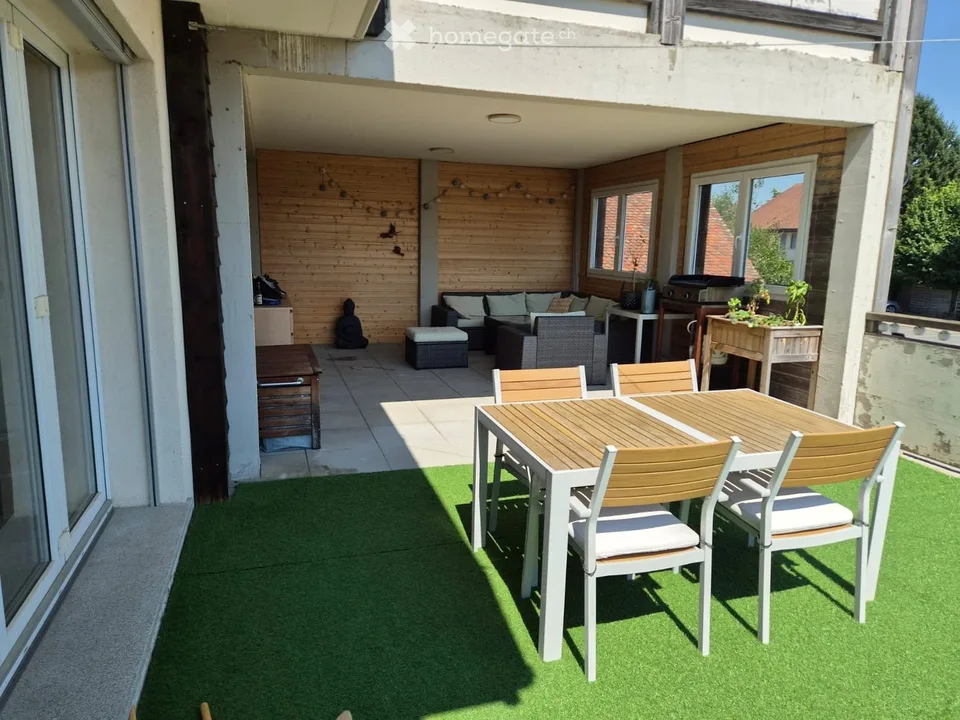 ABSOLUT ZU SEHEN! 3.5 Zimmer mit großer Terrasse