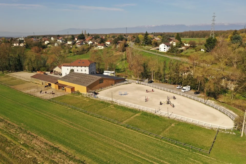 RARE- Propriété équestre de luxe sur la frontière genevoise