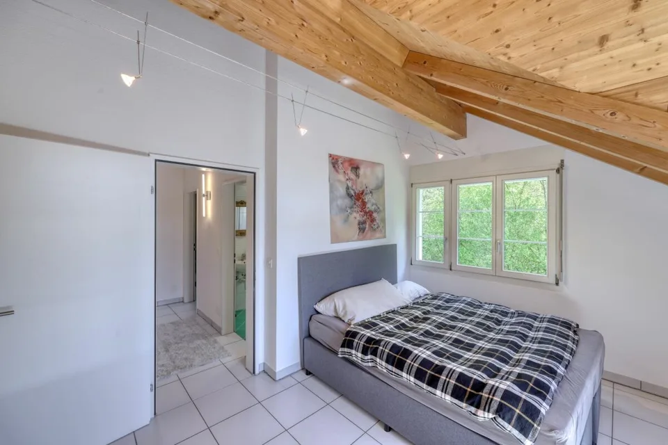 Familienfreundliches 5.5-Zimmer-Doppeleinfamilienhaus mit grossem Garten und Erweiterungspotenzial