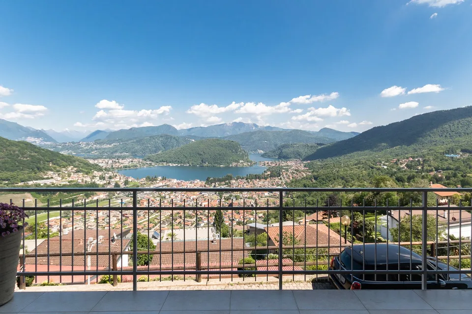Ferienwohnung mit Seeblick, wenige Minuten von der Schweiz entfernt!