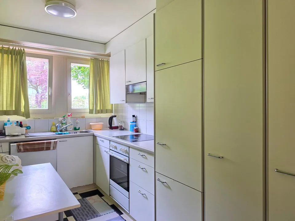 Charmante 3.5 Zimmer Wohnung mit Balkon