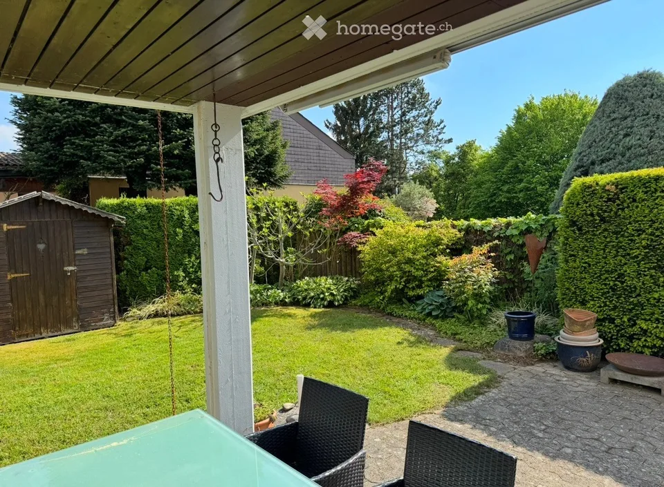 Möbliertes Zimmer mit Garten in ruhiger Lage in Rapperswil-Jona